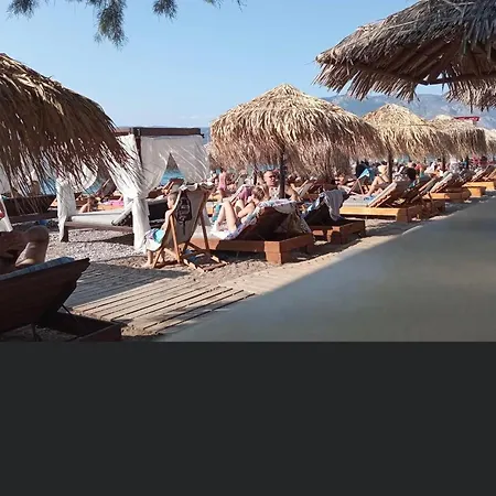 Yiayia Katina's House Апартаменты Corinth