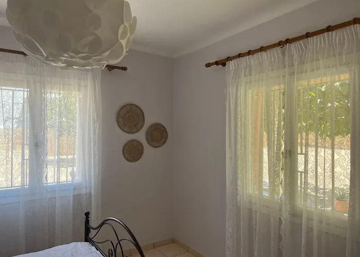 Апартаменты Yiayia Katina's House