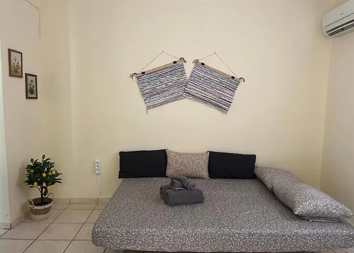 Yiayia Katina's House Апартаменты